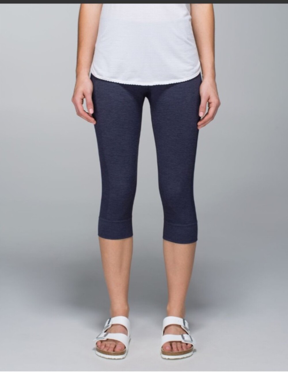 Lululemon Seamlessly Street Crop Leggings